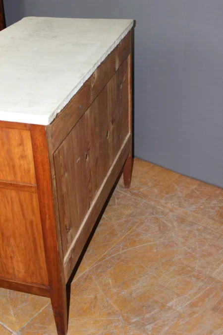 Petite Commode Louis XVI début XIX