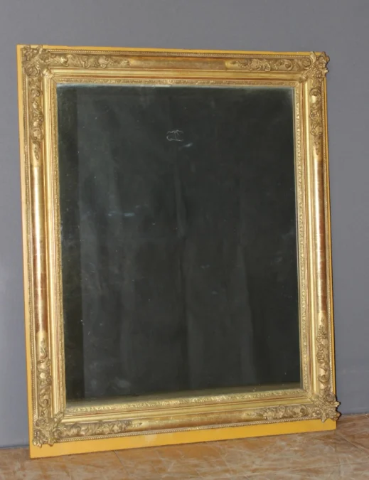 Miroir restauration en stuc doré XIX