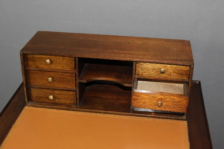 SMALL SECRETAIRE