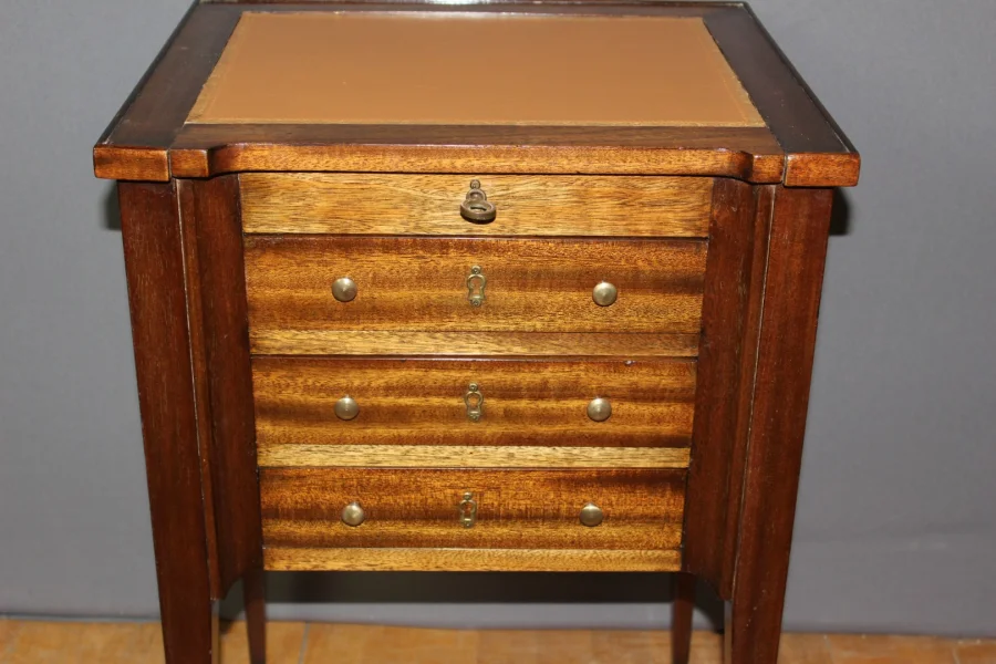 SMALL SECRETAIRE