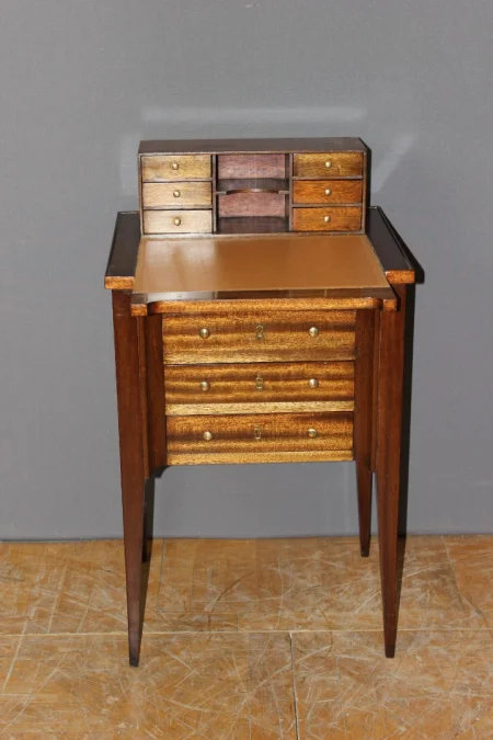 SMALL SECRETAIRE