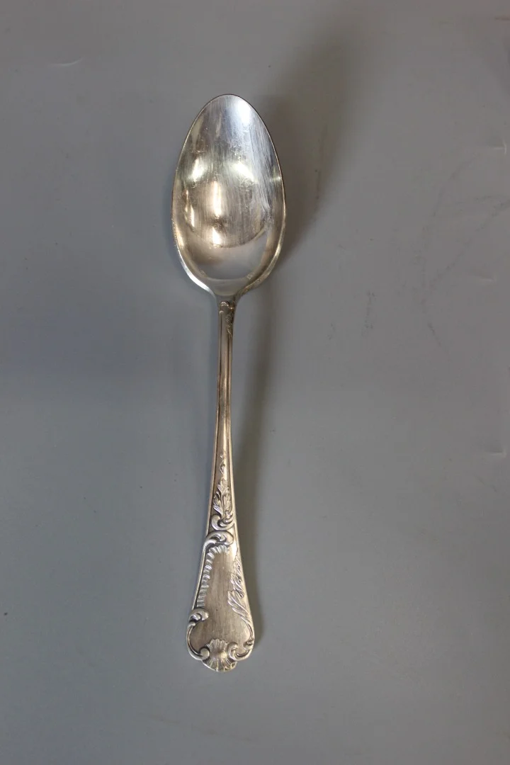 Ménagère de style Louis XV , 84 pièces par François Frionnet