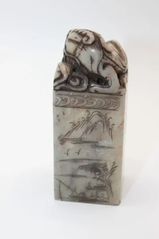 Cachet en Stéatite aux dragons vers 1900