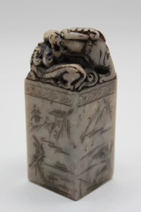 Cachet en Stéatite aux dragons vers 1900