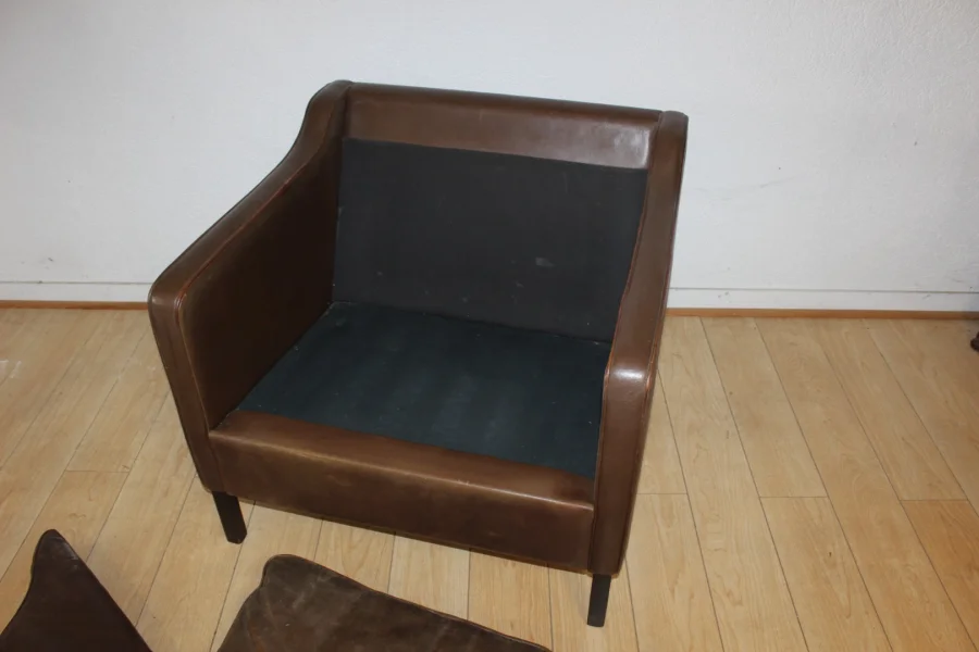 Paire de fauteuils en cuir par Borge Mogensen vers 1970