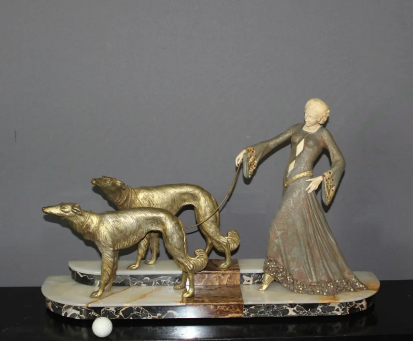Chryséléphantine , Femme aux Lévriers  Par Georges Gori vers 1925