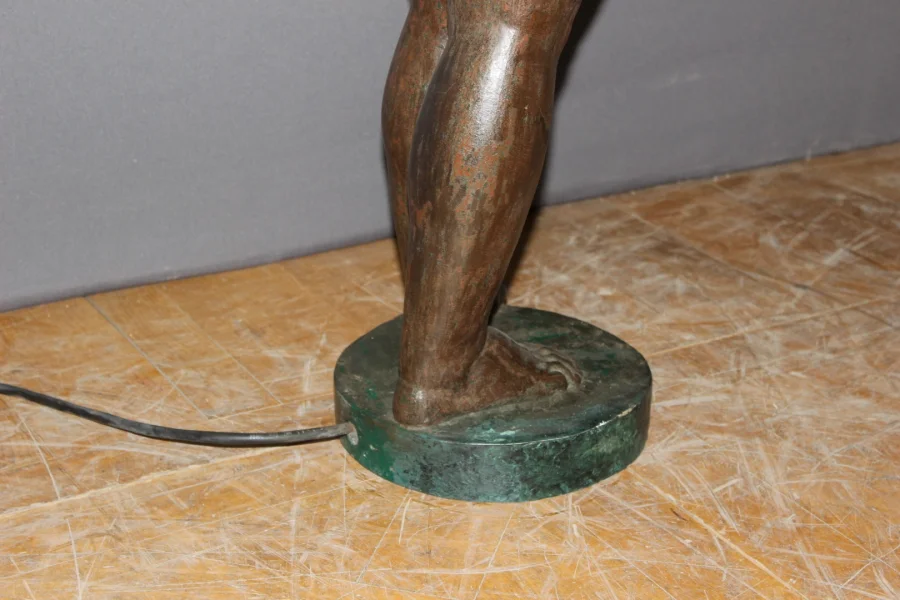 NUBIAN FLARE HOLDER