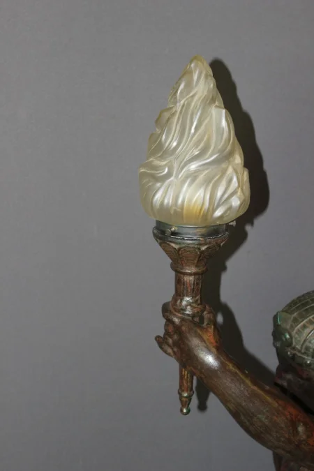NUBIAN FLARE HOLDER