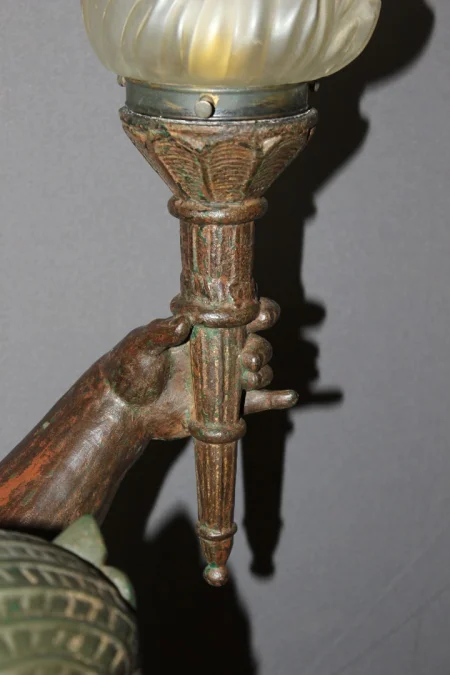 NUBIAN FLARE HOLDER