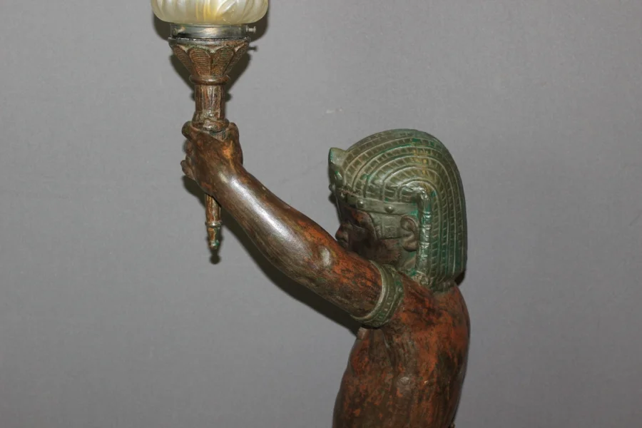 NUBIAN FLARE HOLDER