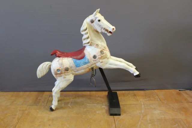 メリーゴーランドの馬