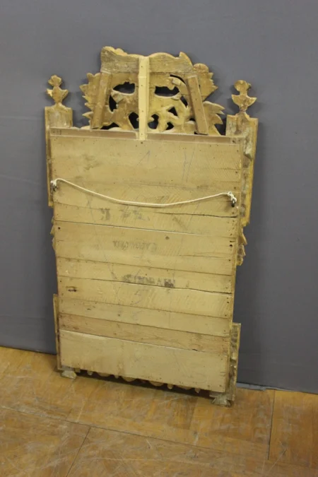 Miroir Louis XVI en bois doré XVIII