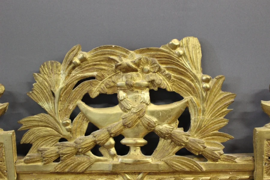 Miroir Louis XVI en bois doré XVIII