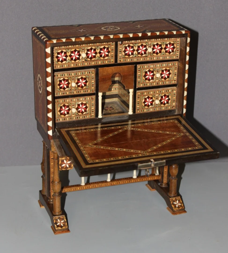 Cabinet Syrien en Marqueterie vers 1900