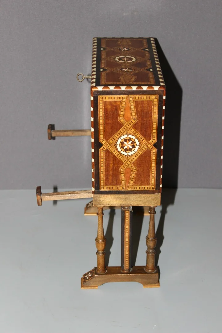 Cabinet Syrien en Marqueterie vers 1900