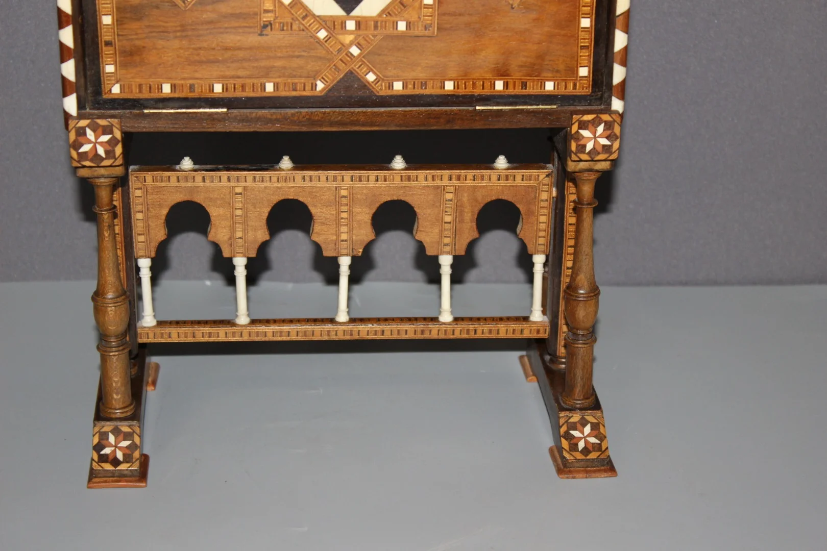 Cabinet Syrien en Marqueterie vers 1900