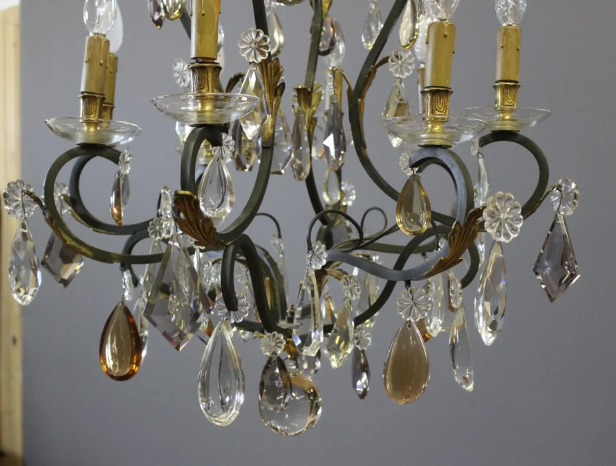 Lustre à Pampilles et Bronze , diamètre 66 cm , vers 1900