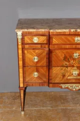 Commode de style Louis XVI en marqueterie vers 1940