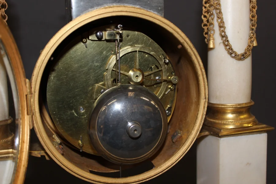 Pendule Portique d'époque Louis XVI marquée Collard