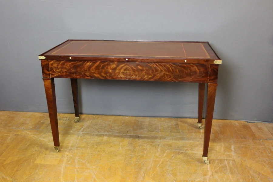 Table à jeux  Tric Trac en acajou XIX