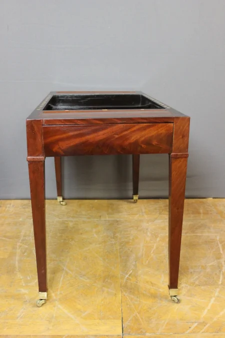 Table à jeux  Tric Trac en acajou XIX