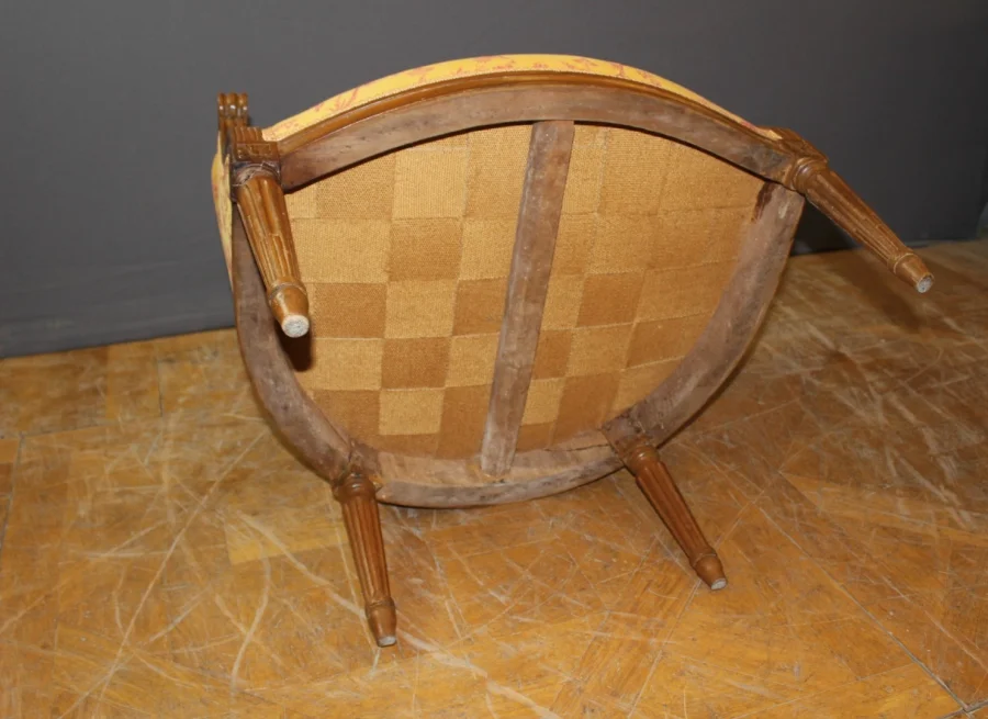 Paire de Bergères Louis XVI en noyer fin XVIII