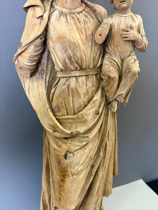 Virgin And Child In Carved Wood, Late 18th Century