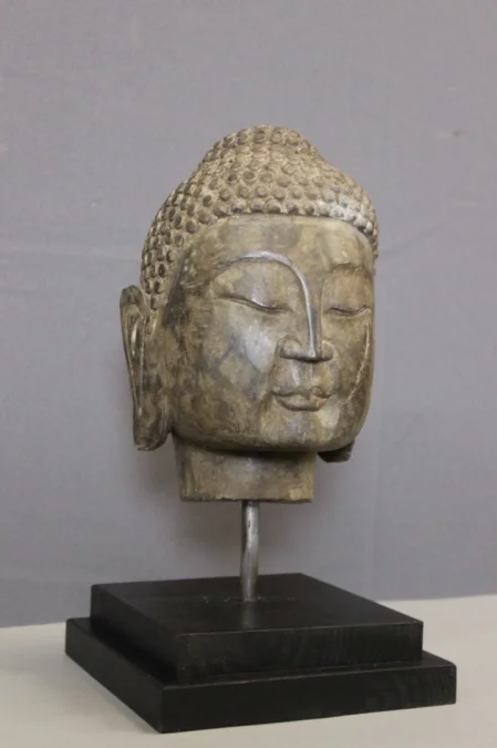 Tête de Bouddha en Pierre XIX
