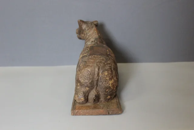 Vache Sacrée en Bois Sculpté , Inde XIX