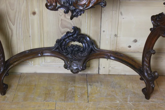 Large Louis XV-Style Walnut Console Table, 19th Century — Very good condition