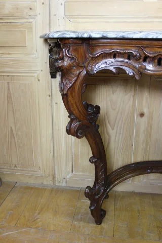 Large Louis XV-Style Walnut Console Table, 19th Century — Very good condition