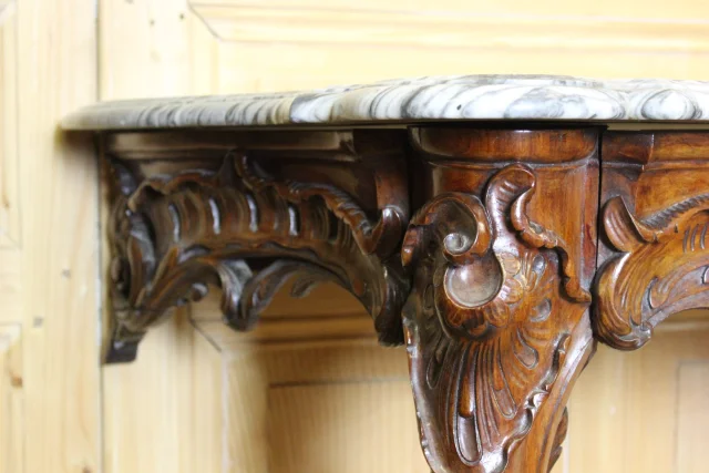 Large Louis XV-Style Walnut Console Table, 19th Century — Very good condition