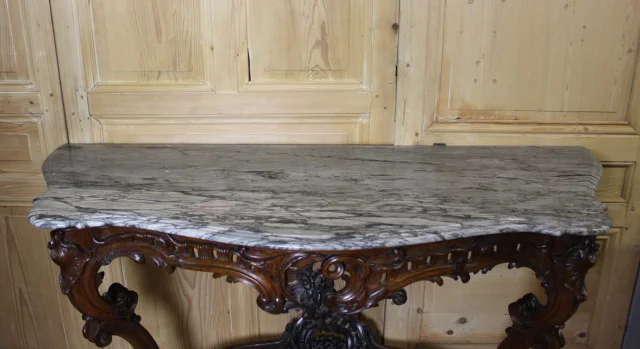 Large Louis XV-Style Walnut Console Table, 19th Century — Very good condition