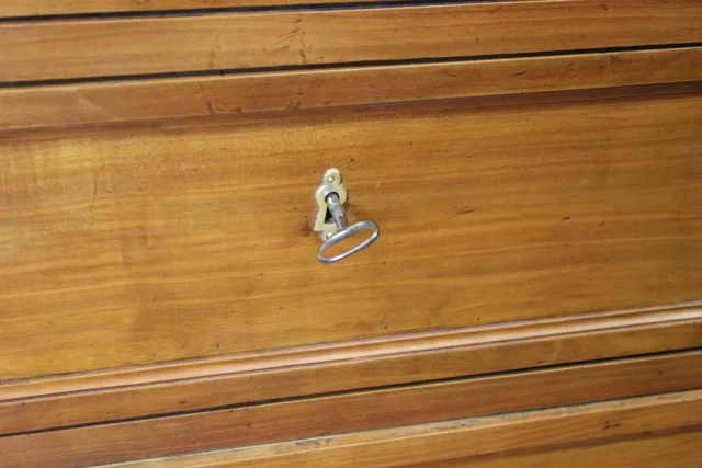 Louis XVI chest of drawers in cherry wood, late 18th century — Very good condition
