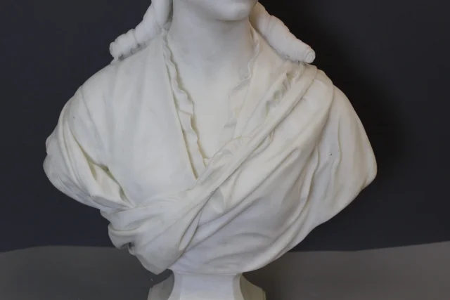 Important Carrara Marble Bust of a Woman by HF Iselin, 19th Century — Very good condition