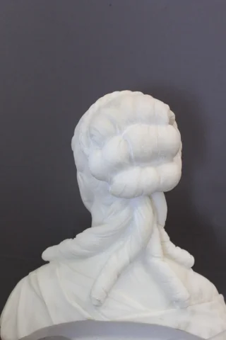 Important Carrara Marble Bust of a Woman by HF Iselin, 19th Century — Very good condition