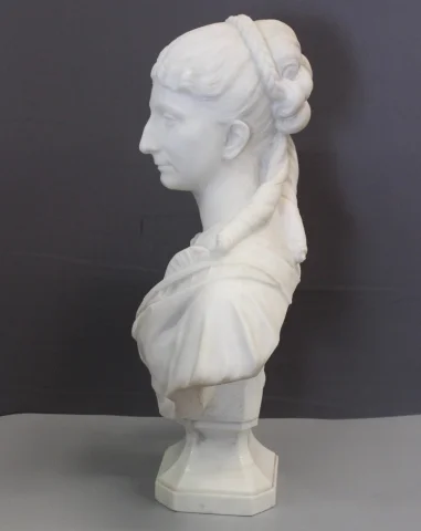 Important Carrara Marble Bust of a Woman by HF Iselin, 19th Century — Very good condition
