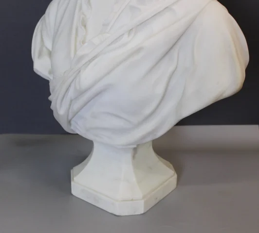Important Carrara Marble Bust of a Woman by HF Iselin, 19th Century — Very good condition