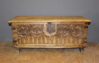 Arcón Gótico en Roble, Siglo XVII