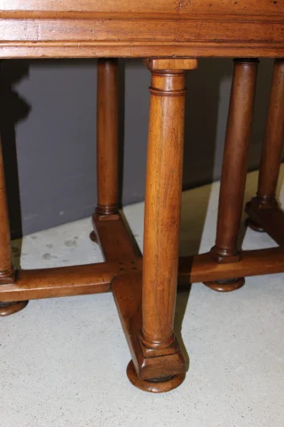 Table Renaissance dîtes en Croix de Lorraine fin XVII — Très bon état