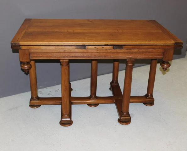 Table Renaissance dîtes en Croix de Lorraine fin XVII — Très bon état