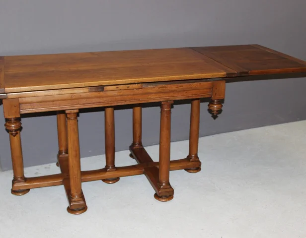 Table Renaissance dîtes en Croix de Lorraine fin XVII — Très bon état