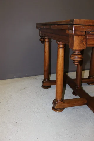 Table Renaissance dîtes en Croix de Lorraine fin XVII — Très bon état