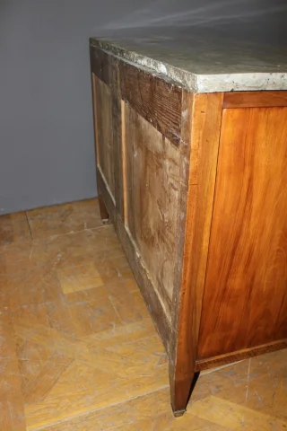 Directoire Walnut Commode, late 18th century — Very good condition