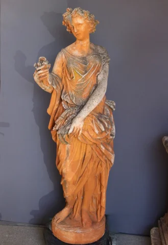 Importante Statue de Jardin sur socle , 240cm , XX — Très bon état