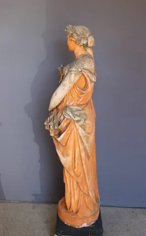 Importante Statue de Jardin sur socle , 240cm , XX — Très bon état