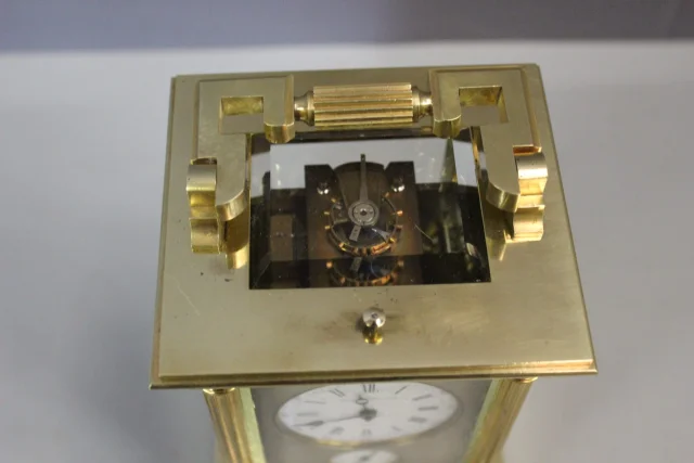 Reloj de Viaje, Bronce Dorado, por Bailly Whihel Lyon — Muy buen estado