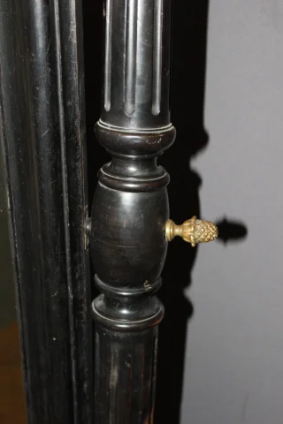 Espejo Psiqué Napoléon III en Madera Lacada en Negro, Siglo XIX — Muy buen estado