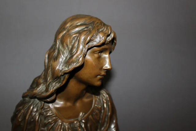 Bronze, Die Mandolinenspielerin von Paul Eugène Mengin, 19. Jahrhundert — Sehr guter Zustand