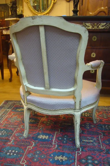 PAREJA DE LOUIS XV SILLONES DE ESTILO